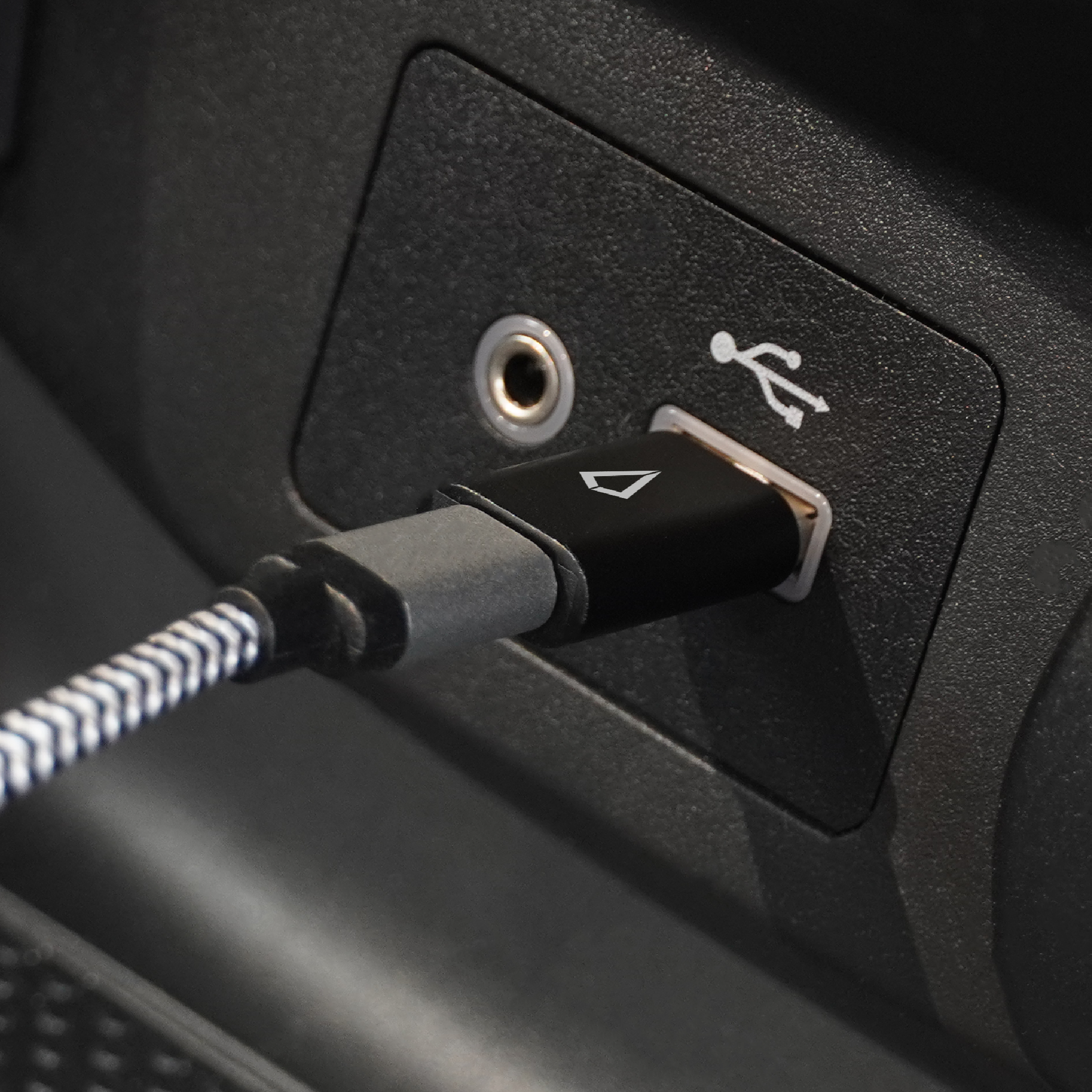 USB-A to C-Adapter (2 Pack)