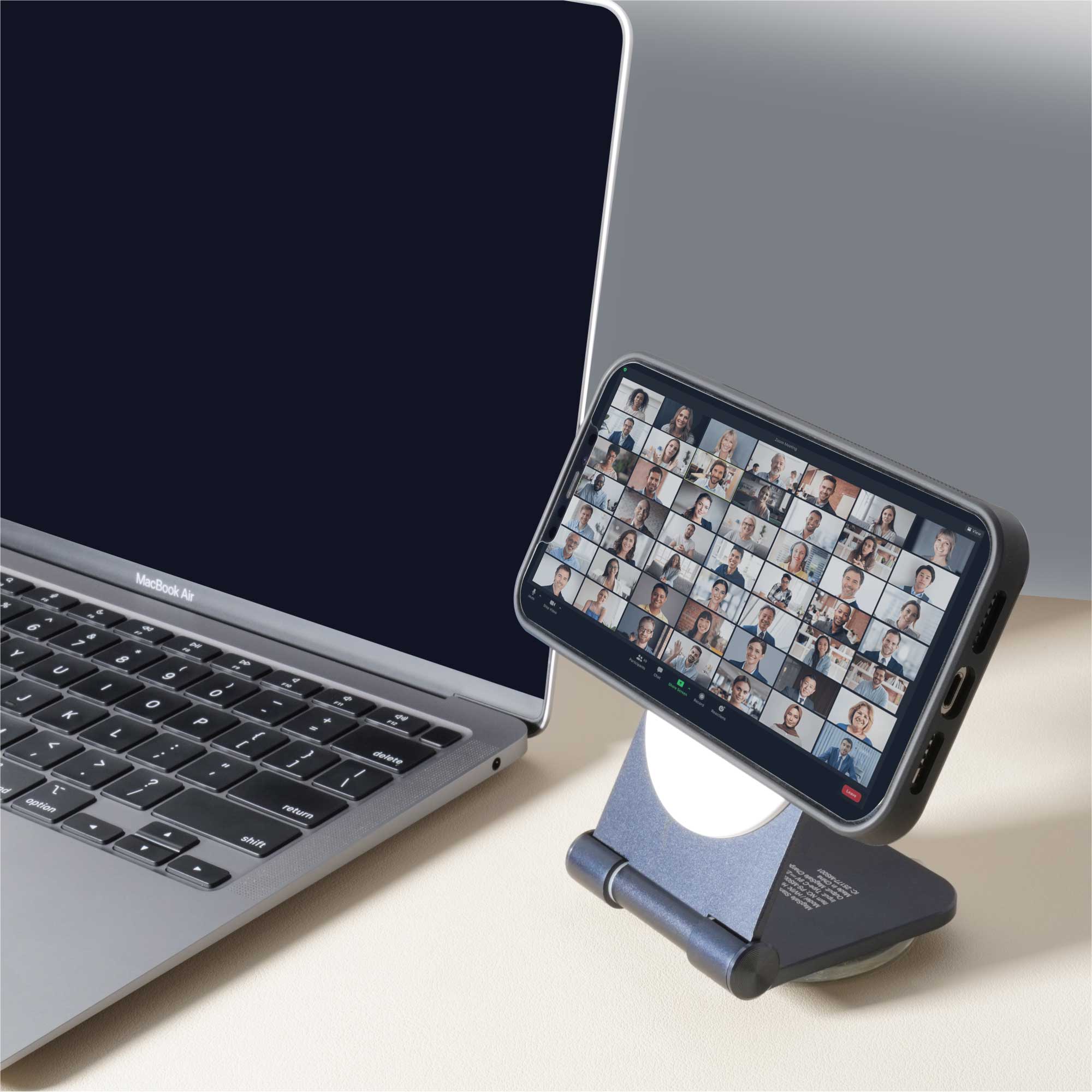 Mag Stream Stand (Midnight Black) Wireless Charger