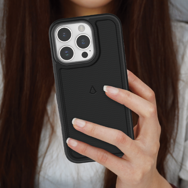 iPhone 16 Pro Max Switch Wallet